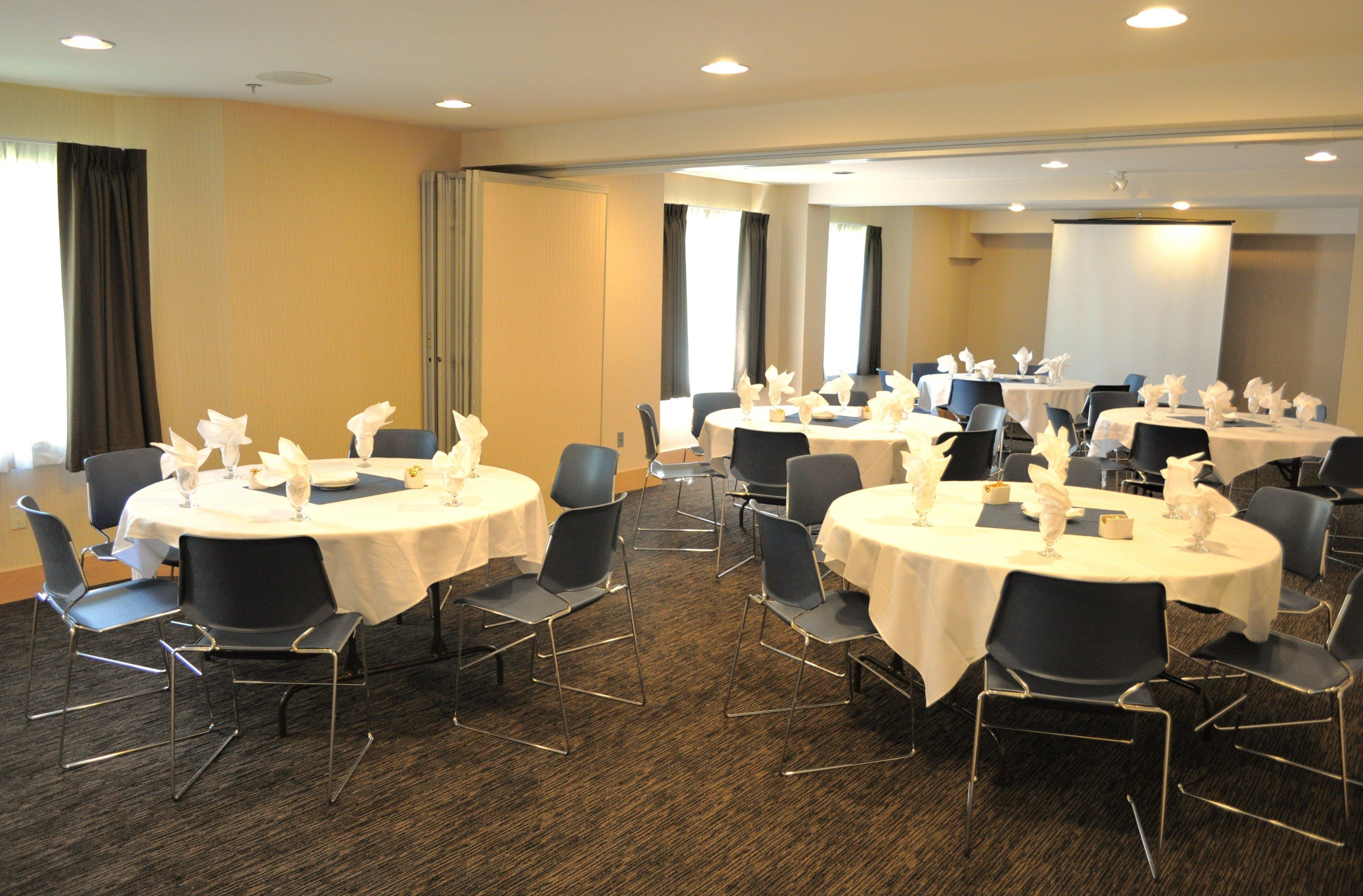 Holiday Inn Express & Suites Langley By Ihg Exteriér fotografie