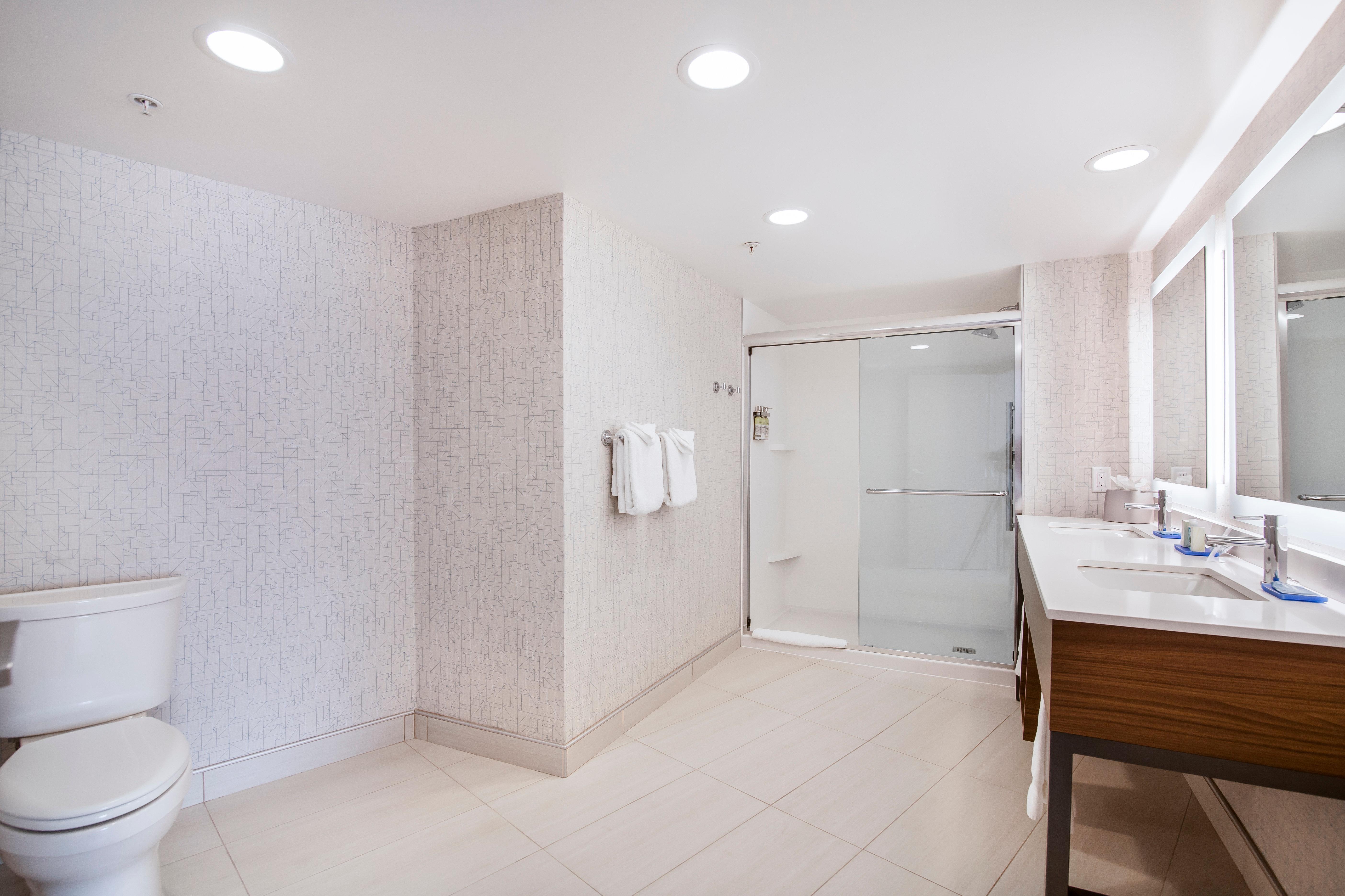 Holiday Inn Express & Suites Langley By Ihg Exteriér fotografie