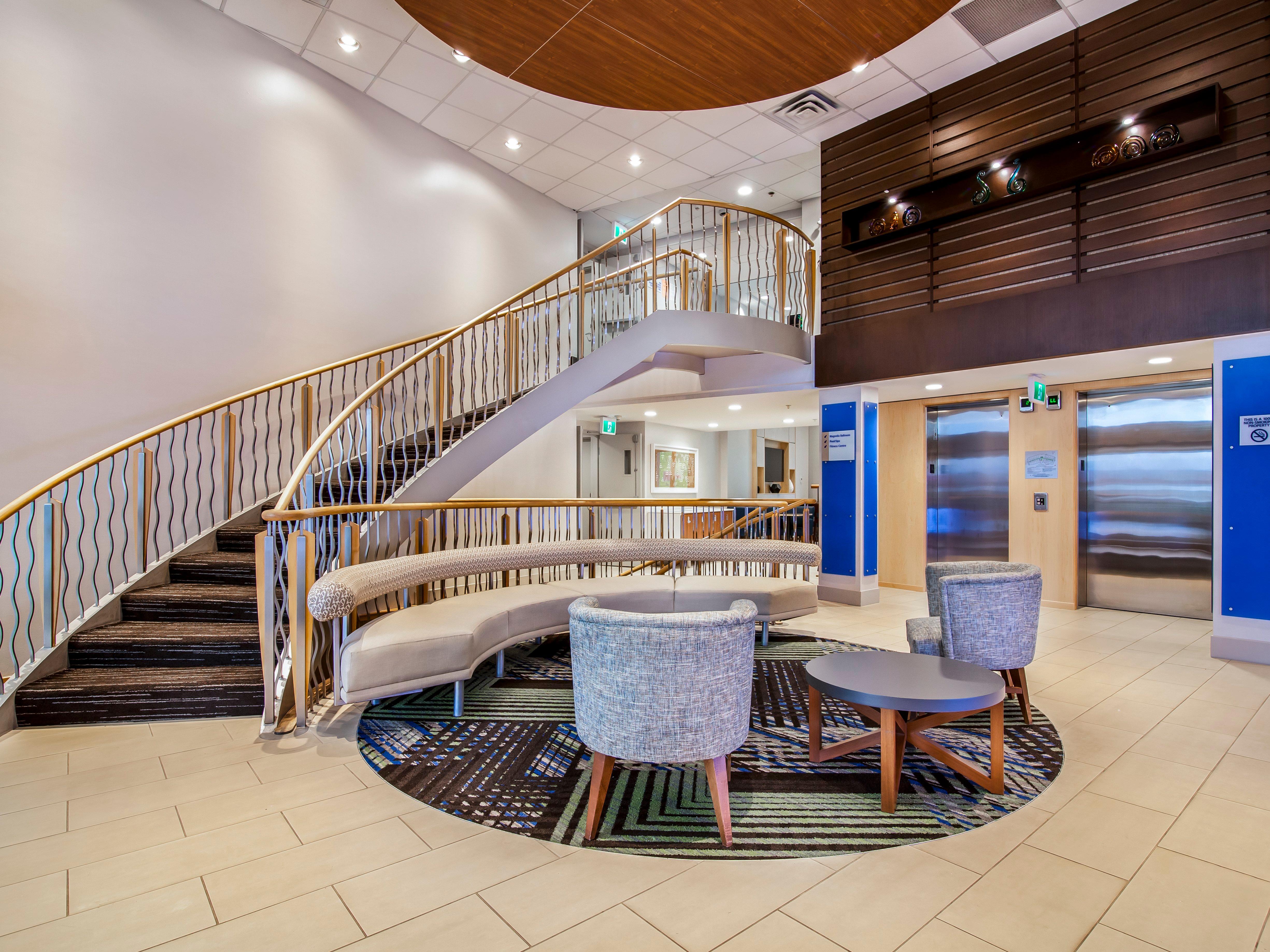 Holiday Inn Express & Suites Langley By Ihg Exteriér fotografie