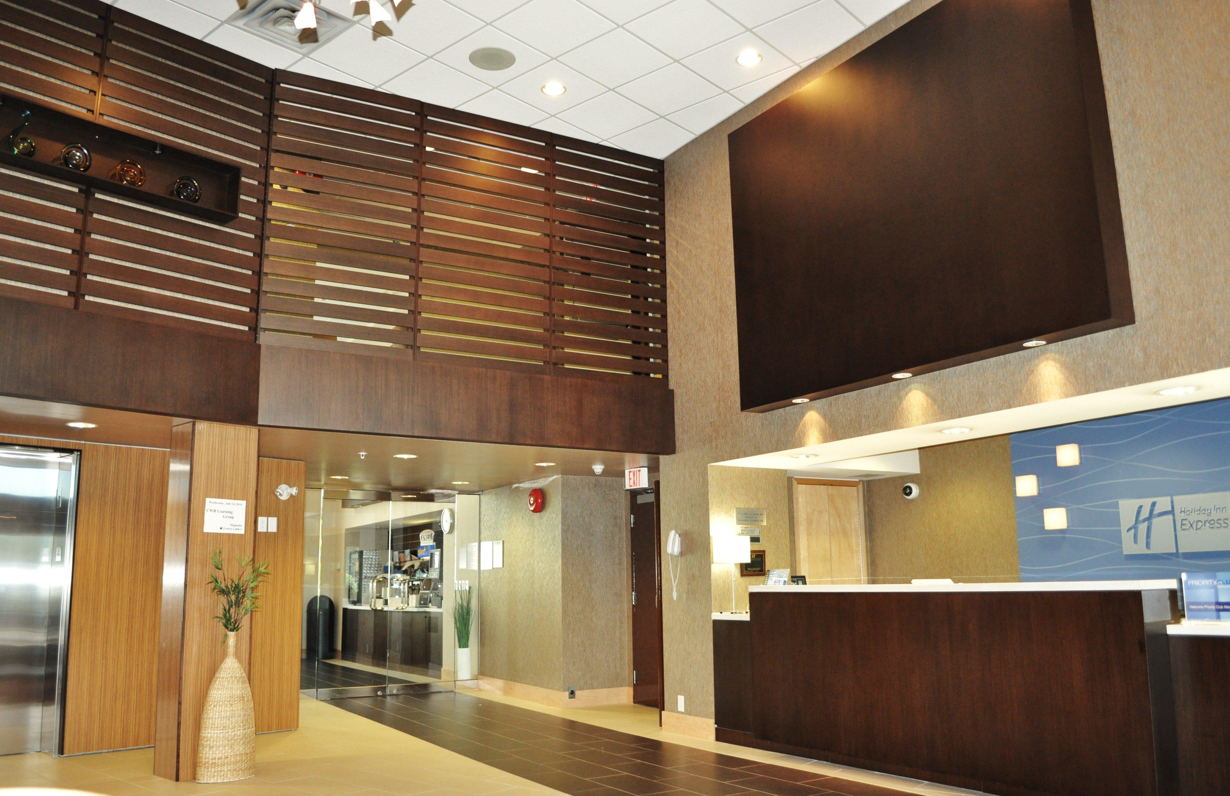Holiday Inn Express & Suites Langley By Ihg Exteriér fotografie